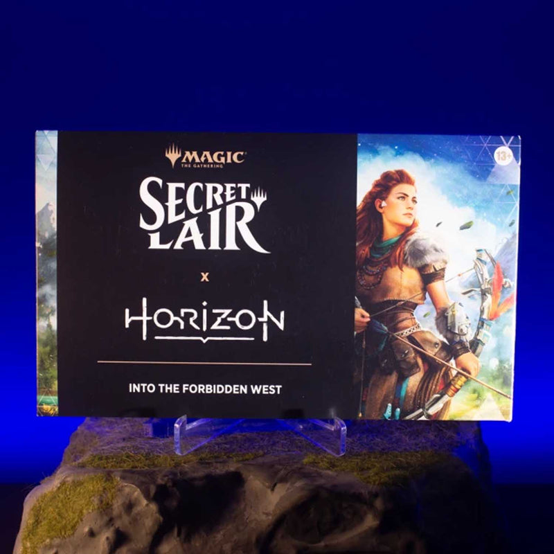 Load image into Gallery viewer, MTG - The PlayStation Super Drop - Secret Lair X Horizon Zero Dawn: Huntress and the Machines
