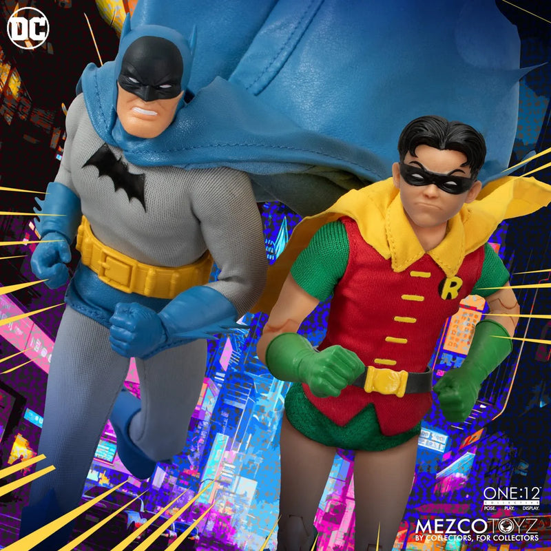 Load image into Gallery viewer, Mezco Toyz - One 12 DC Comics - Robin (Golden Age Edition)
