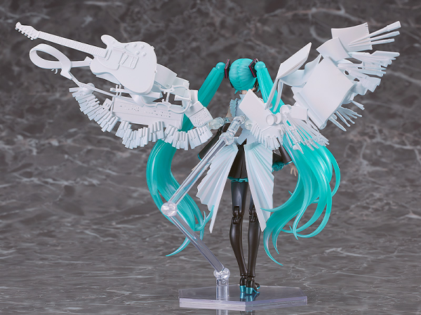 Load image into Gallery viewer, Max Factory - PLAMATEA - Hatsune Miku (Happy 16th Birthday Ver.) Model Kit
