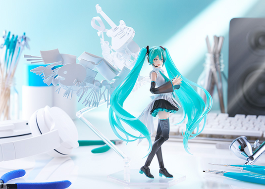 Max Factory - PLAMATEA - Hatsune Miku (Happy 16th Birthday Ver.) Model Kit