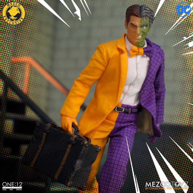 Load image into Gallery viewer, Mezco Toyz - One 12 DC Comics - Batman VS Two-Face (Golden Age Edition) Box Set (Mezco Exclusive)
