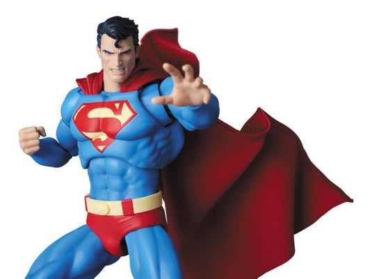 MAFEX Superman: Hush No.117 (Reissue)