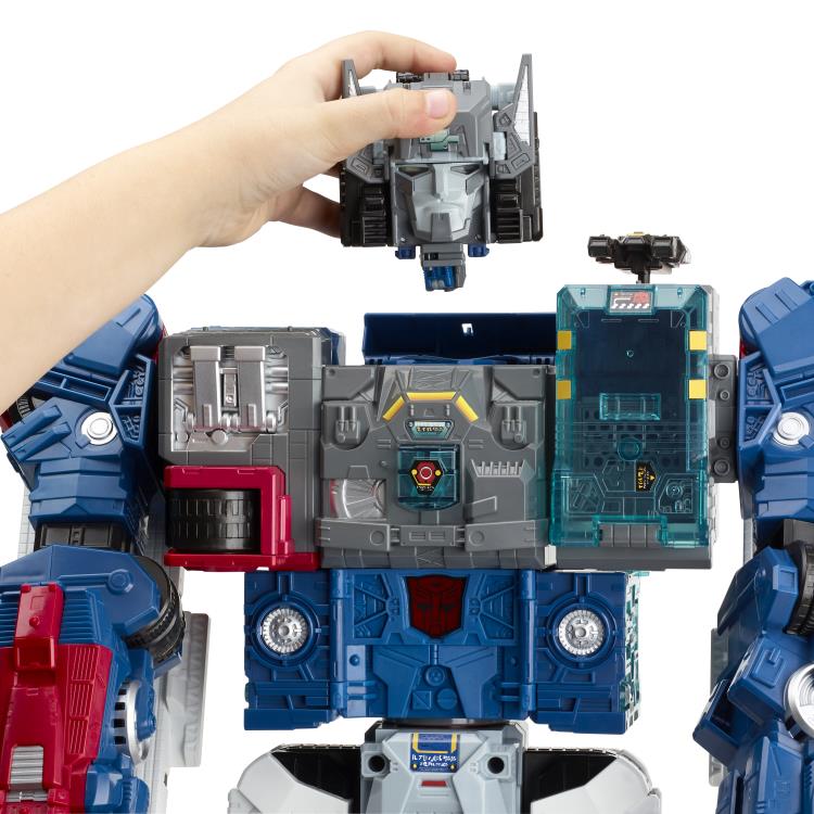 Load image into Gallery viewer, Transformers Generations - Titans Return - Titan Class Fortress Maximus
