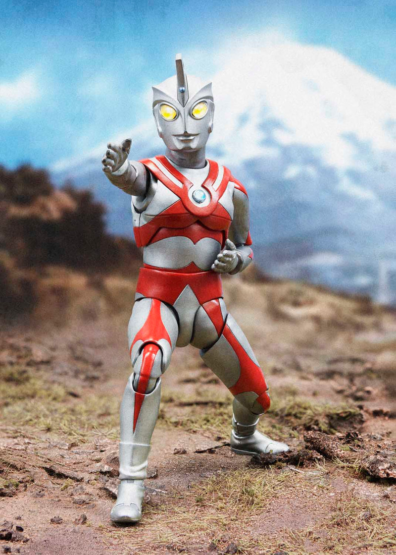 Load image into Gallery viewer, Bandai - S.H.Figuarts - Ultraman Ace - Ultraman Ace (Reissue)

