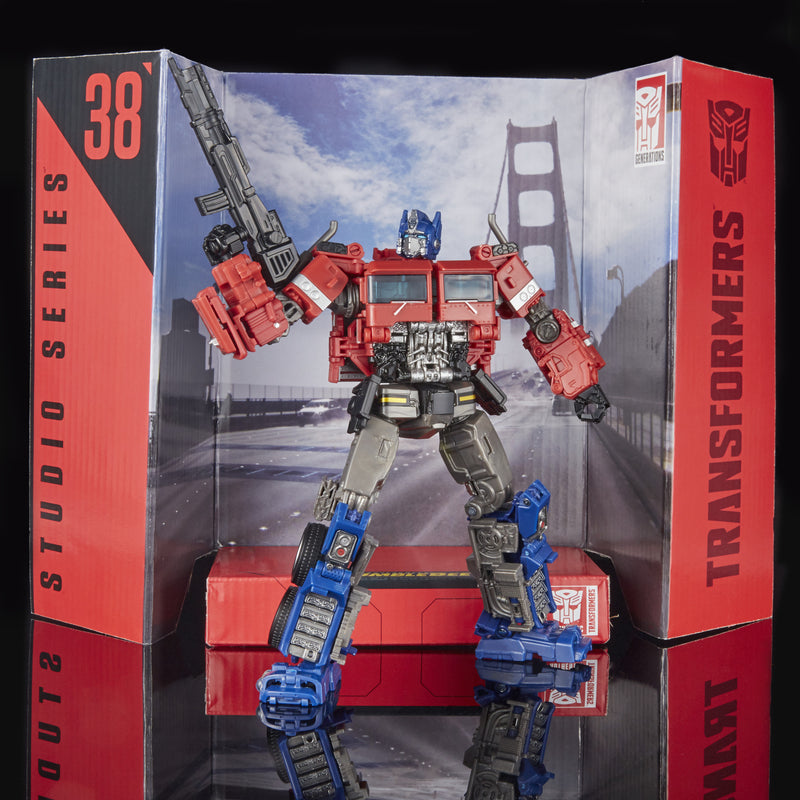 Load image into Gallery viewer, Transformers Generations Studio Series - Voyager Optimus Prime 38 (Reissue)
