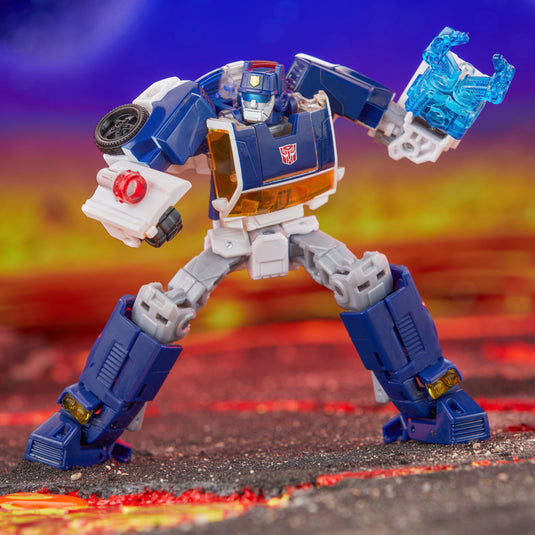 Transformers Generations - Legacy United - Deluxe Class Rescue Bots Universe Autobot Chase