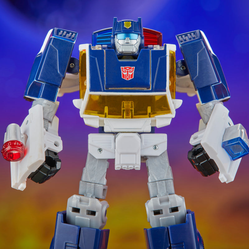 Load image into Gallery viewer, Transformers Generations - Legacy United - Deluxe Class Rescue Bots Universe Autobot Chase
