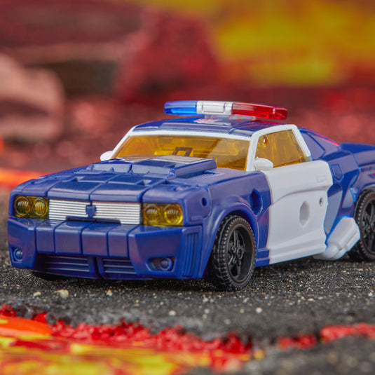 Transformers Generations - Legacy United - Deluxe Class Rescue Bots Universe Autobot Chase