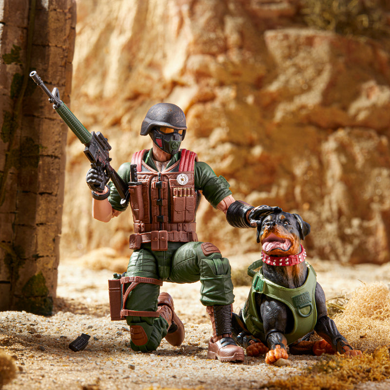 Load image into Gallery viewer, G.I. Joe Classified Series - Mutt and Junkyard
