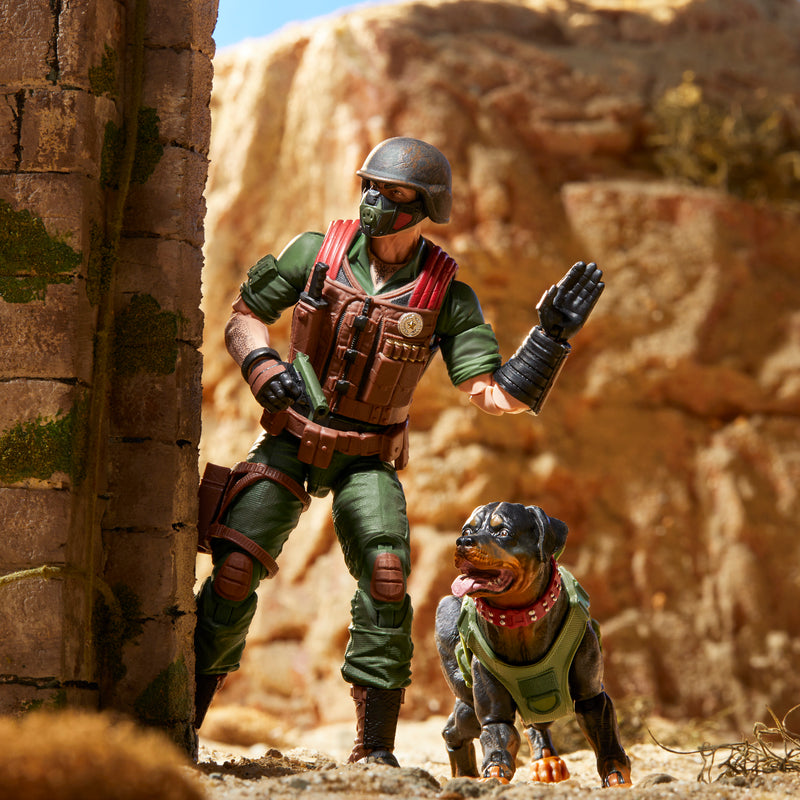 Load image into Gallery viewer, G.I. Joe Classified Series - Mutt and Junkyard
