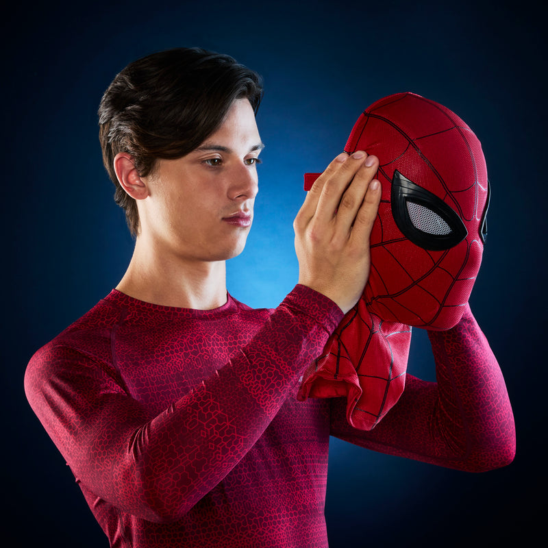 Load image into Gallery viewer, Marvel Legends - Spider-Man: Homecoming - 1/1 Scale Wearable Spider-Man Electronic Expressive Mask

