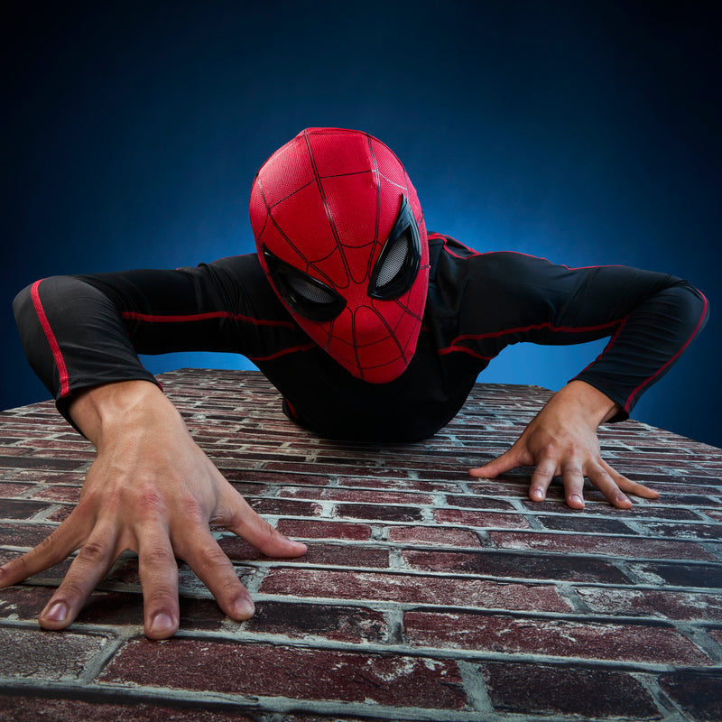 Load image into Gallery viewer, Marvel Legends - Spider-Man: Homecoming - 1/1 Scale Wearable Spider-Man Electronic Expressive Mask

