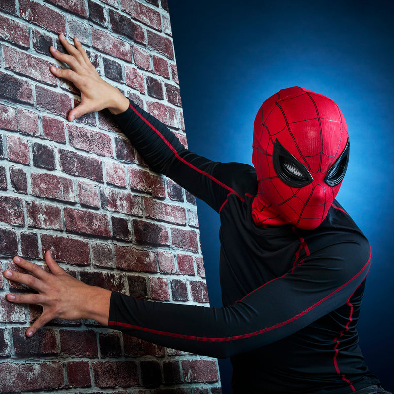 Load image into Gallery viewer, Marvel Legends - Spider-Man: Homecoming - 1/1 Scale Wearable Spider-Man Electronic Expressive Mask
