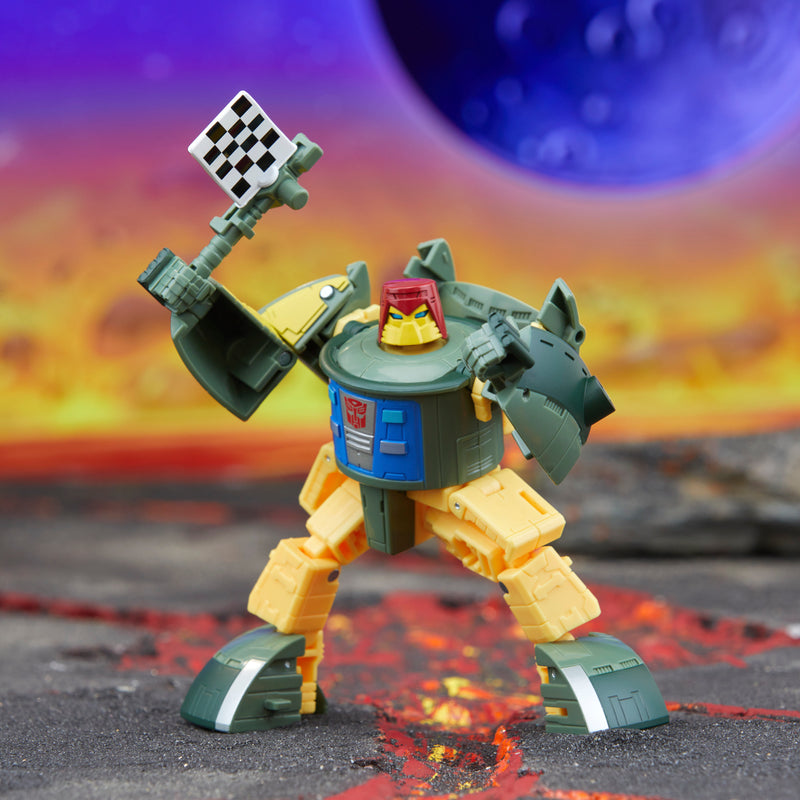 Load image into Gallery viewer, Transformers Generations - Legacy United - Deluxe Autobot Cosmos
