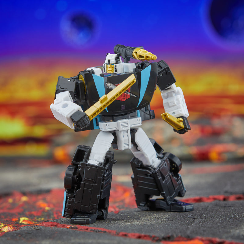Load image into Gallery viewer, Transformers Generations - Legacy United - Deluxe Armada Universe Wheeljack
