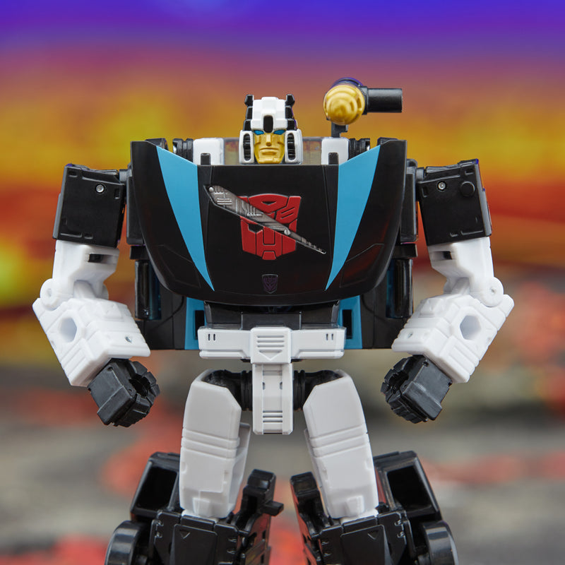 Load image into Gallery viewer, Transformers Generations - Legacy United - Deluxe Armada Universe Wheeljack
