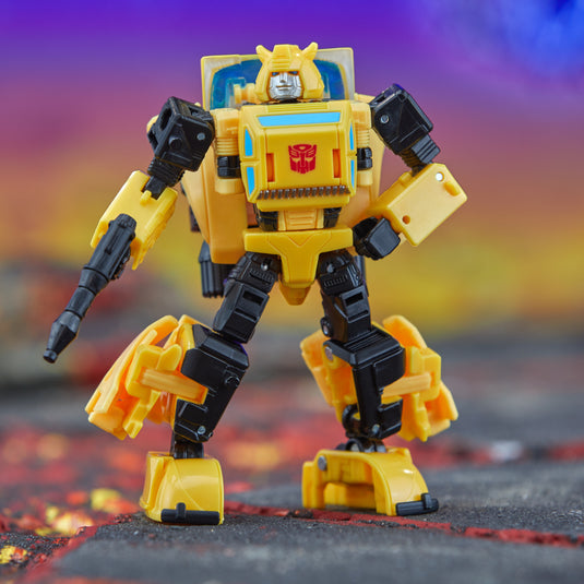 Transformers Generations - Legacy United - Deluxe Origin Bumblebee