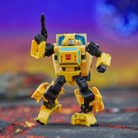 Transformers Generations - Legacy United - Deluxe Origin Bumblebee