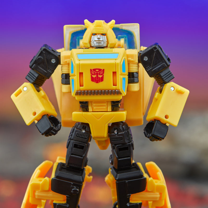 Load image into Gallery viewer, Transformers Generations - Legacy United - Deluxe Origin Bumblebee
