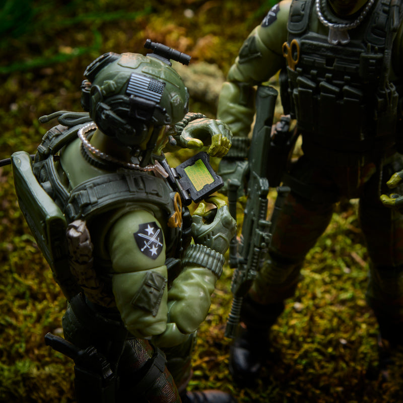 Load image into Gallery viewer, G.I. Joe Classified Series Legacy Collection - Action Soldier (Special Forces)
