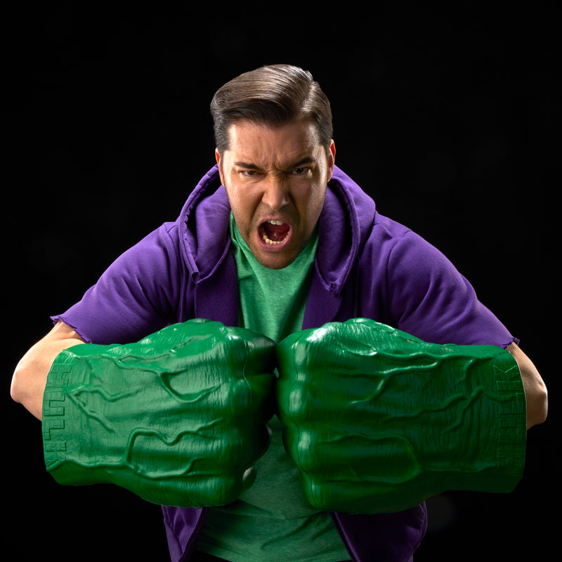 Load image into Gallery viewer, Marvel Legends - Incredible Hulk Premium Roleplay Fists with Smash 'N Bash Sound FX 1/1 Scale Wearable Fists
