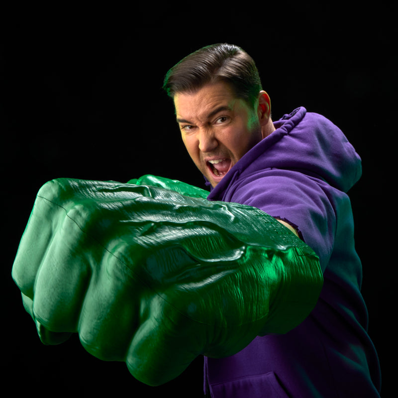 Load image into Gallery viewer, Marvel Legends - Incredible Hulk Premium Roleplay Fists with Smash 'N Bash Sound FX 1/1 Scale Wearable Fists

