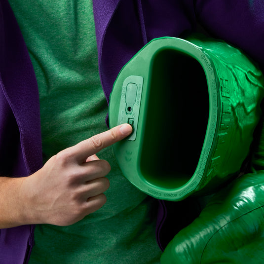 Marvel Legends - Incredible Hulk Premium Roleplay Fists with Smash 'N Bash Sound FX 1/1 Scale Wearable Fists