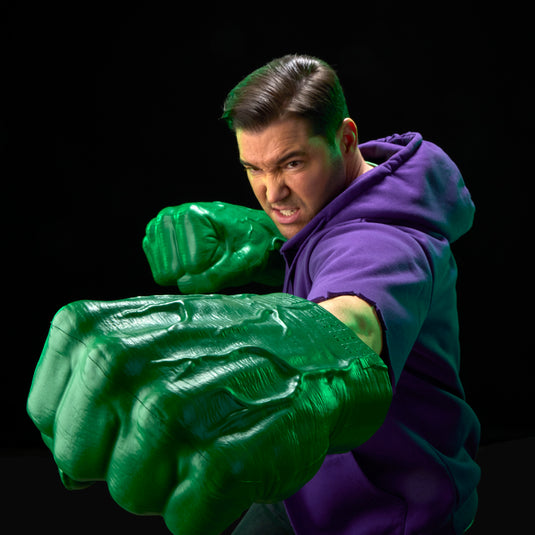 Marvel Legends - Incredible Hulk Premium Roleplay Fists with Smash 'N Bash Sound FX 1/1 Scale Wearable Fists