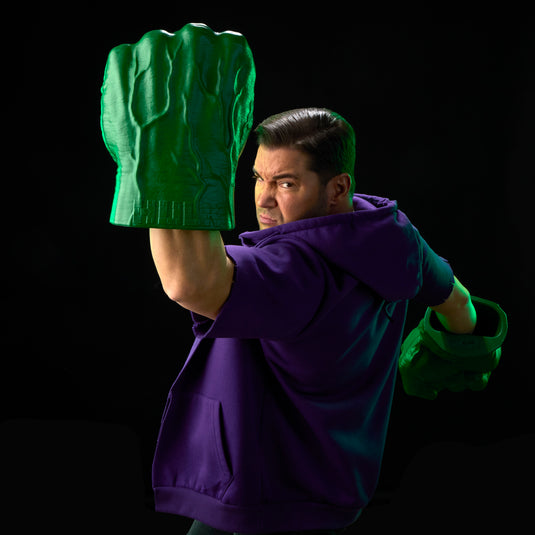 Marvel Legends - Incredible Hulk Premium Roleplay Fists with Smash 'N Bash Sound FX 1/1 Scale Wearable Fists