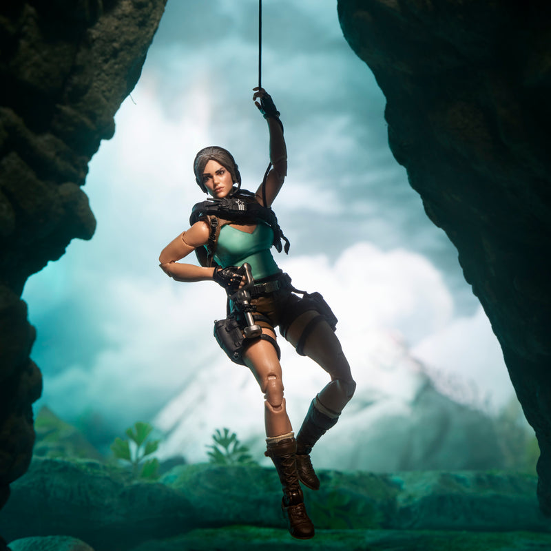 Load image into Gallery viewer, G.I. Joe Classified Series - Retro Cardback Lara Croft (Tomb Raider)
