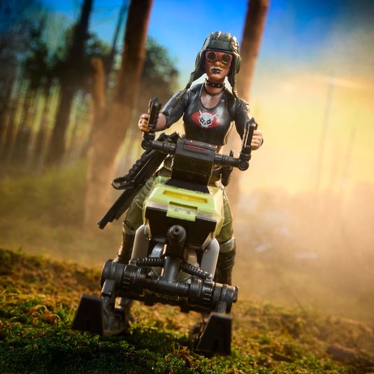 G.I. Joe Classified Series - Zanya and Dreadnok Chameleon (Swamp Skier) Vehicle