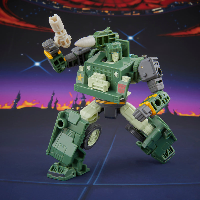 Load image into Gallery viewer, Transformers Studio Series - MTMTE Collection Deluxe Class Autobot Hound

