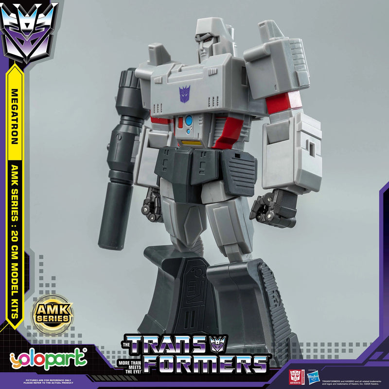 Load image into Gallery viewer, Transformers: Generation 1 - 20cm Megatron Model Kit - AMK Series
