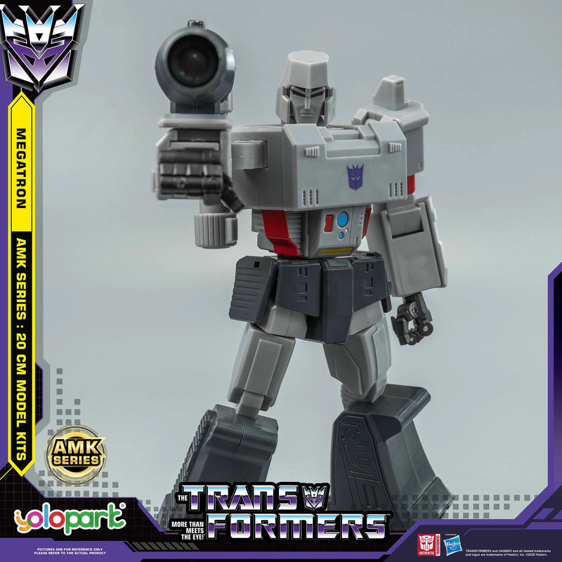 Load image into Gallery viewer, Transformers: Generation 1 - 20cm Megatron Model Kit - AMK Series
