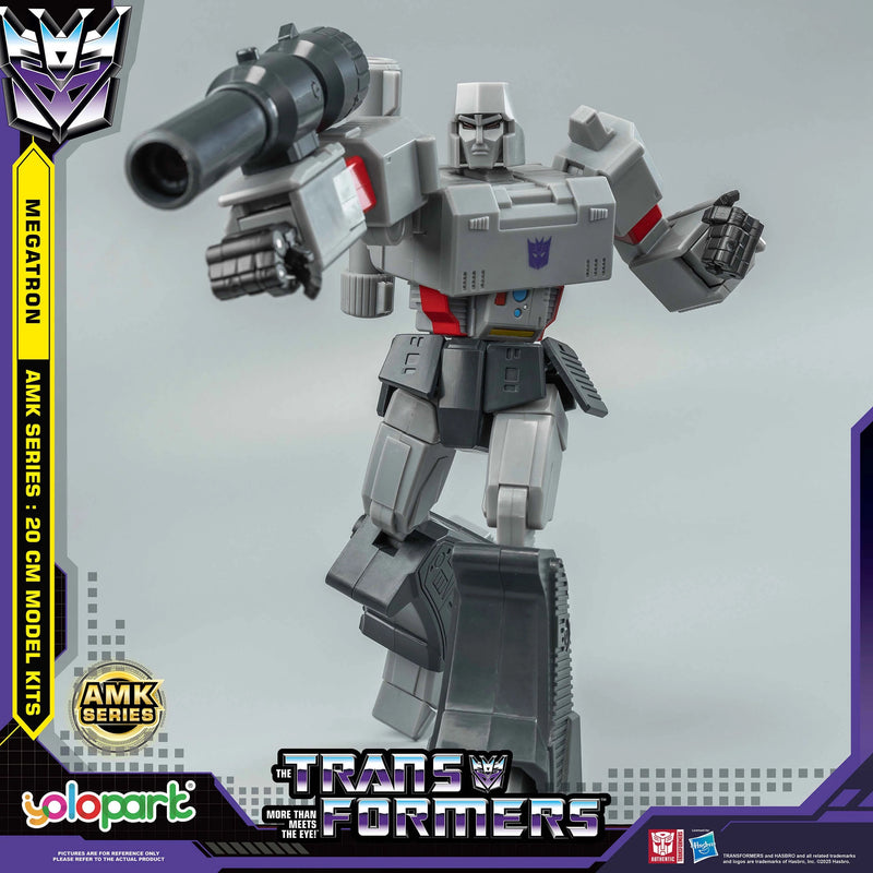Load image into Gallery viewer, Transformers: Generation 1 - 20cm Megatron Model Kit - AMK Series
