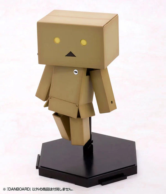 Kotobukiya - Yotsuba&! - Danboard Model Kit (Reissue)