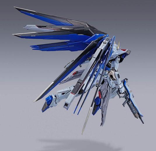 Bandai - Metal Build: Mobile Suit Gundam SEED - Freedom Gundam Concept 2 (Reissue)