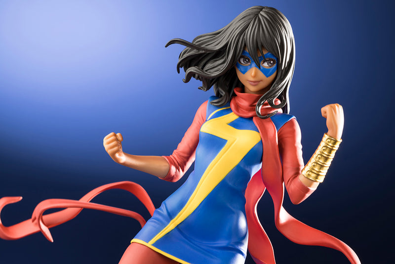 Load image into Gallery viewer, Kotobukiya - Marvel Bishoujo Statue - Ms. Marvel (Reissue)
