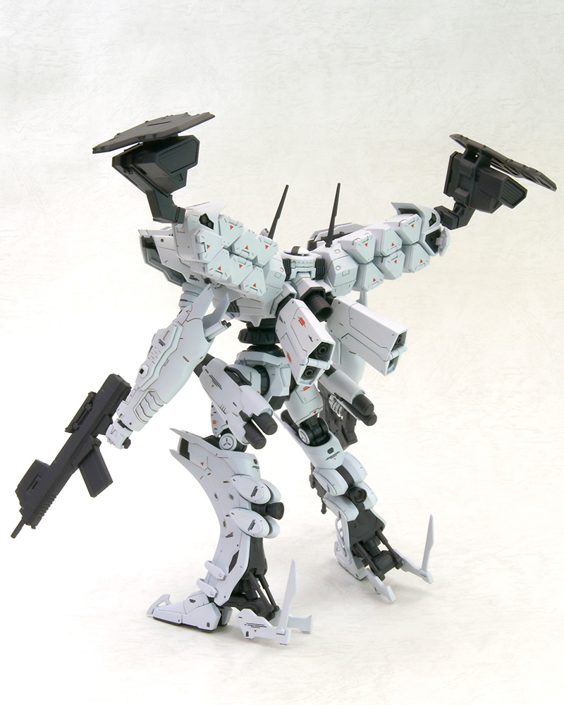 Load image into Gallery viewer, Kotobukiya - Armored Core - Lineark White-Glint &amp; V.O.B Set (Reissue)
