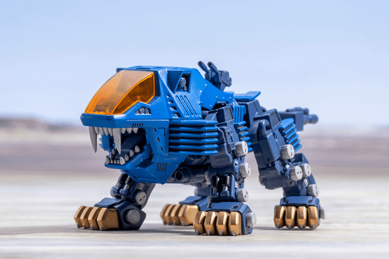 Load image into Gallery viewer, Kotobukiya - D-Style Zoids - Shield Liger (Clear Parts Append)
