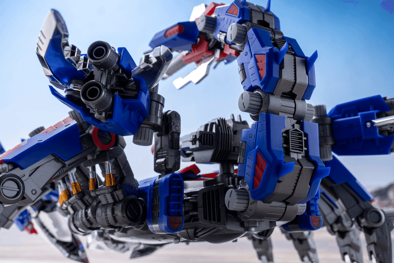 Load image into Gallery viewer, Kotobukiya - Highend Master Model Zoids: Death Stinger Hiltz (Special 2000 Recolor)
