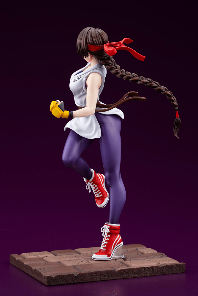 Load image into Gallery viewer, Kotobukiya - King of Fighters XV Bishoujo Statue - Yuri Sakazaki
