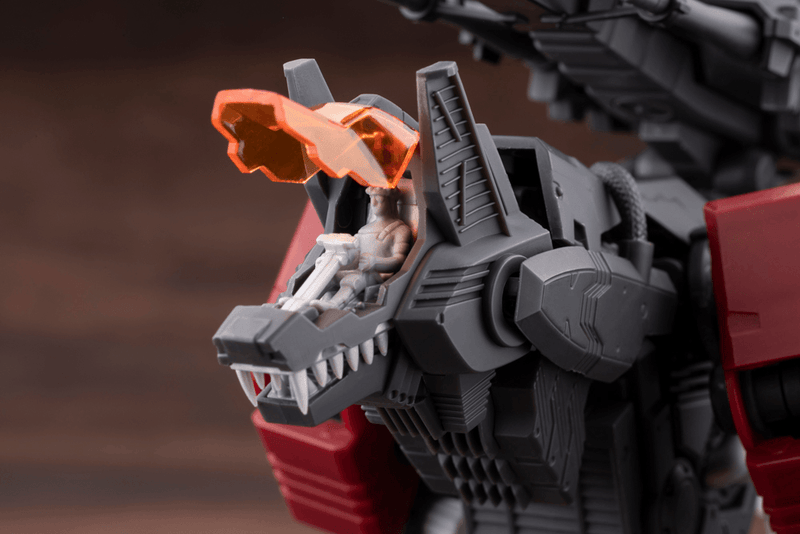 Load image into Gallery viewer, Kotobukiya - Highend Master Model Zoids: Command Wolf (Irvine Special 1999 Re-Color)
