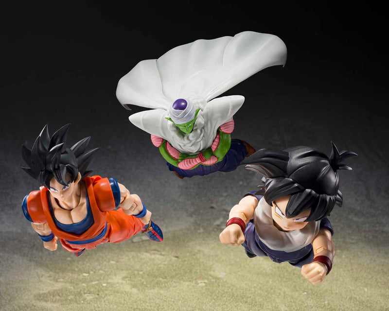 Load image into Gallery viewer, Bandai - S.H.Figuarts - Dragon Ball Z - Son Gohan (Z Fighters)
