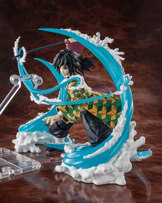 Bandai - S.H.Figuarts - Demon Slayer Kimetsu no Yaiba - Tanjiro Kamado and Giyu Tomioka Water Breathing Effect Set