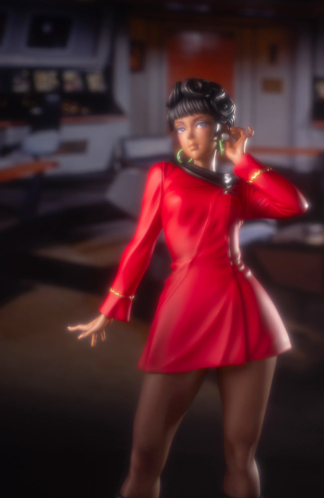 Load image into Gallery viewer, Kotobukiya - Star Trek Bishoujo: Operation Officer Uhura
