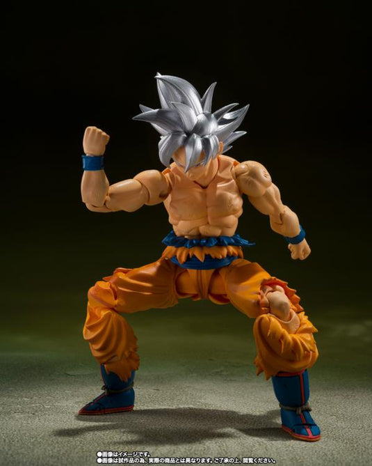 Bandai - S.H. Figuarts - Dragon Ball Super - Ultra Instinct Goku (Toyotarou Edition) P-Bandai Exclusive