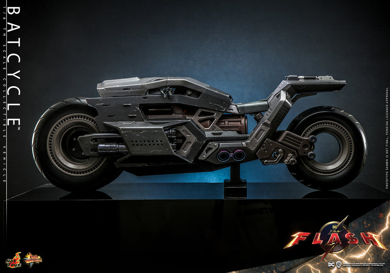 Load image into Gallery viewer, Hot Toys - The Flash (2023) - Batcycle
