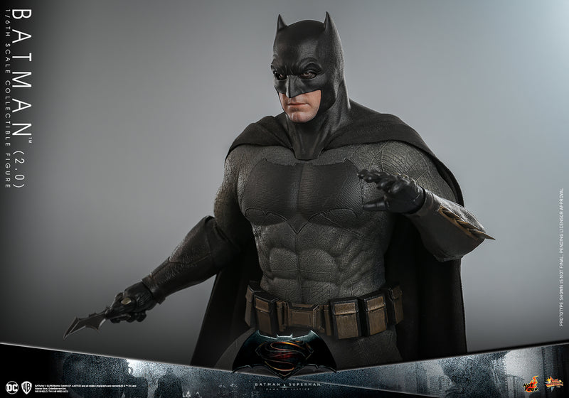 Load image into Gallery viewer, Hot Toys - Batman V Superman: Dawn of Justice - Batman (2.0)
