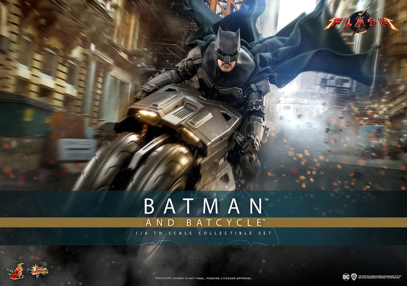 Load image into Gallery viewer, Hot Toys - The Flash (2023) - Batman and Batcycle
